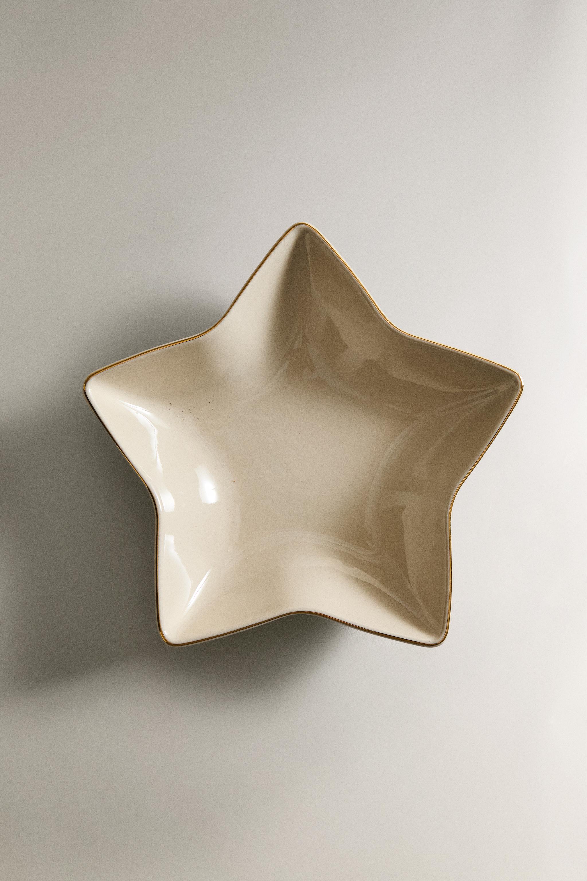 CHRISTMAS STAR STONEWARE PLATE